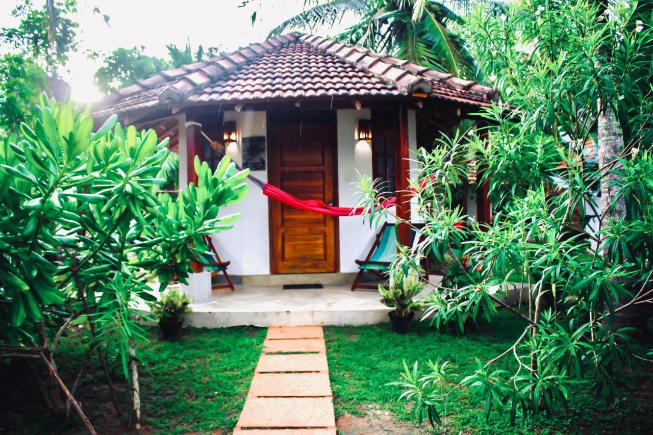 Star Light Cabanas & Restaurant Villa Tangalle Exterior photo